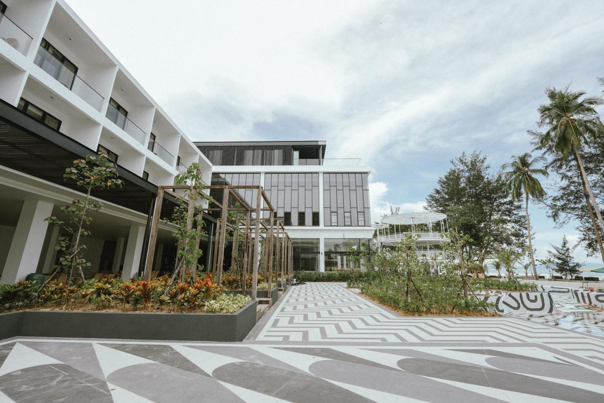 Roxy Beach Resort Sematan 외부 사진