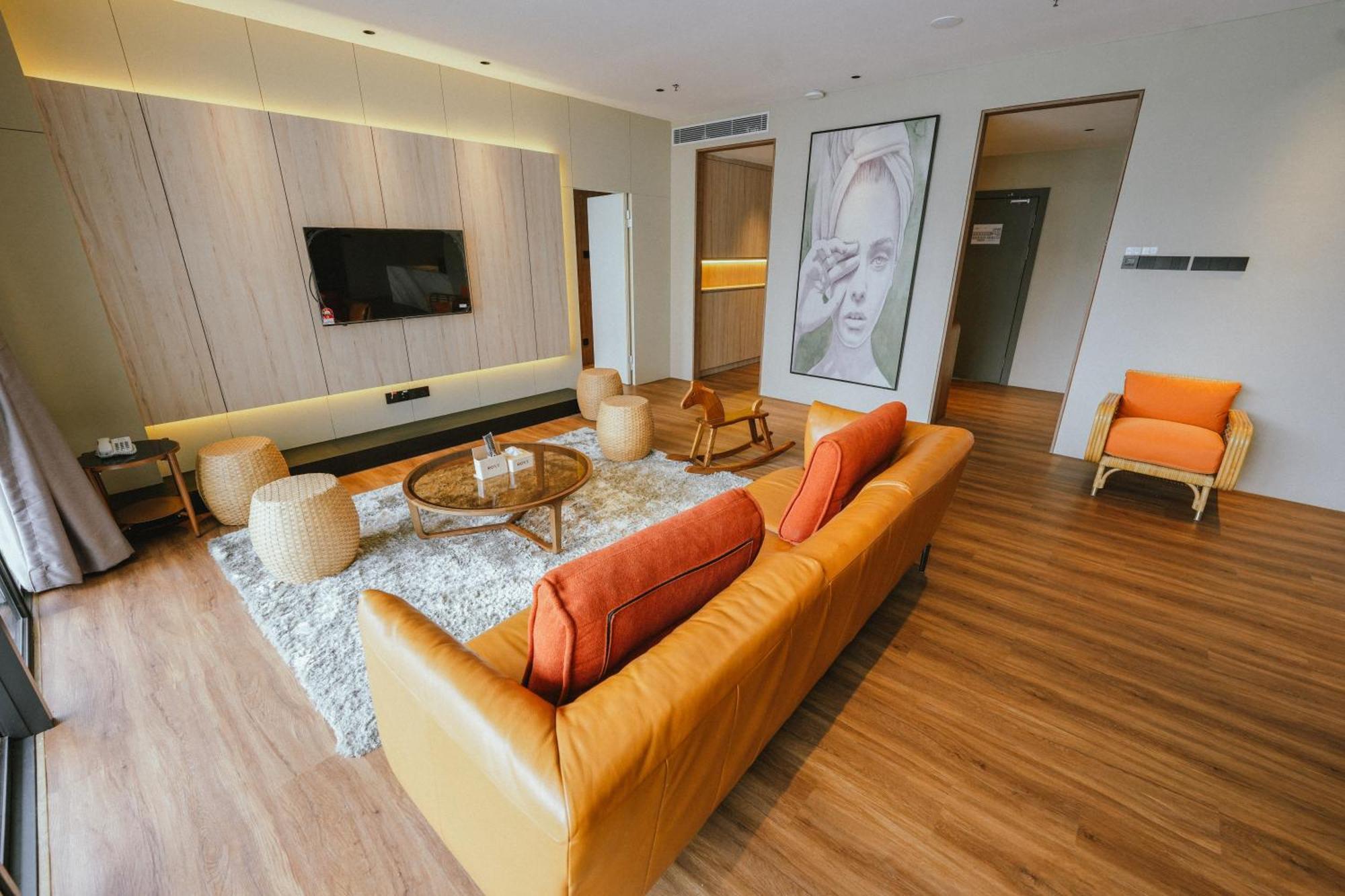 Roxy Beach Resort Sematan 외부 사진